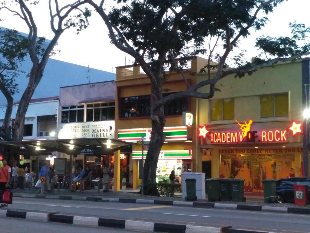 May & May Student Hostel Singapore Exterior photo